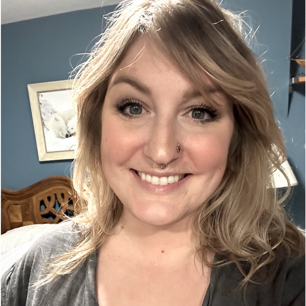 Meet your Posher, Steph